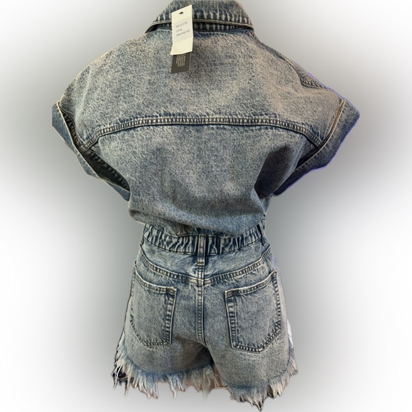 Boutique distressed denim romper! NWT! - Picture 6 of 8